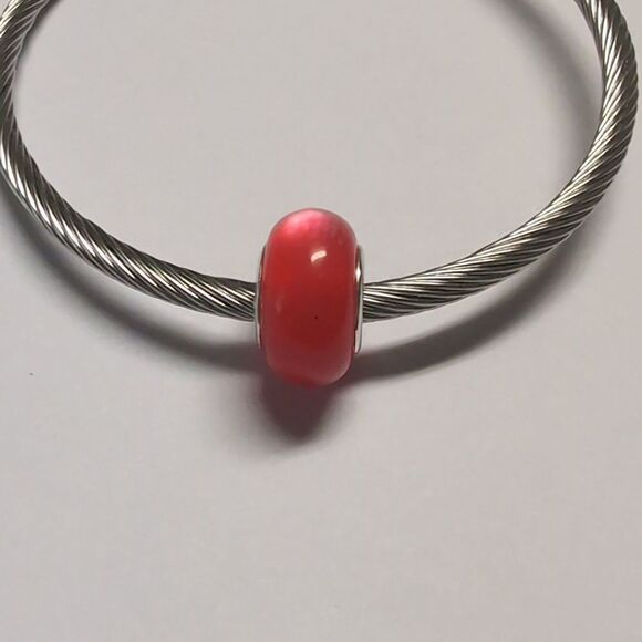 Red Charm for Pandora Style Bracelet - Picture 3 of 4